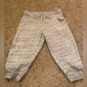 Old navy gray sweatpants/joggers. Girls size XS (5). Cute-great condition.